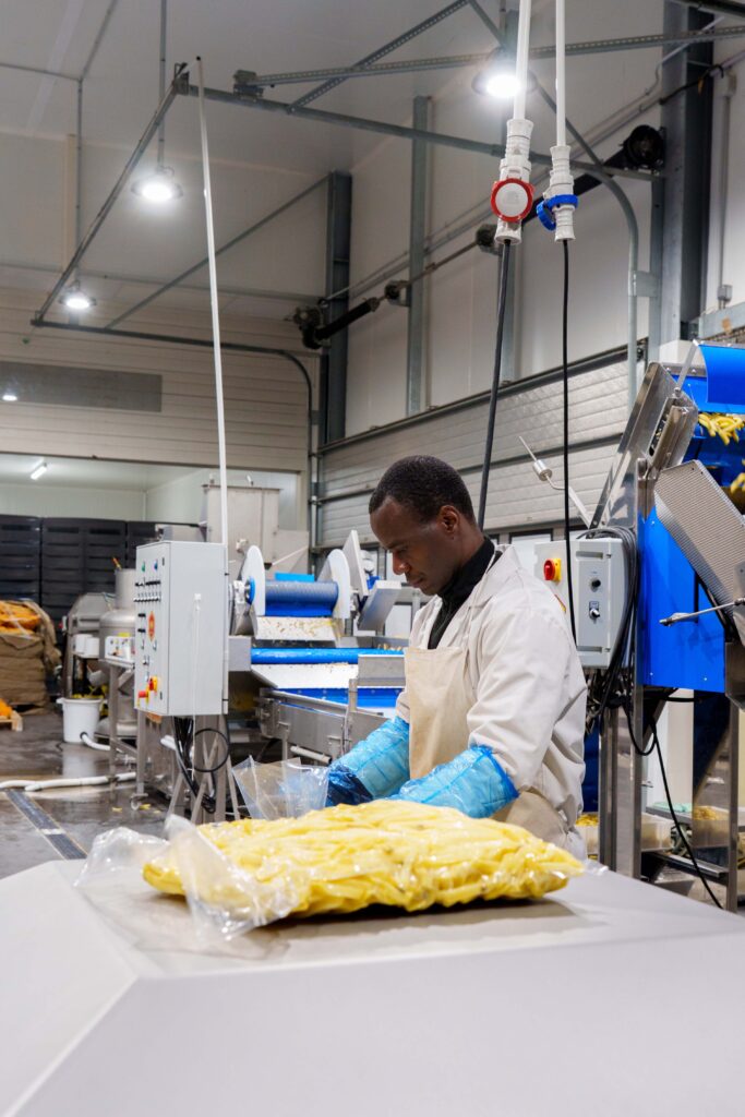 Collaborateur Soyons Frais mise en sachet