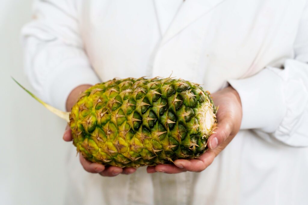 Ananas prêt à être découpé, Soyons Frais
